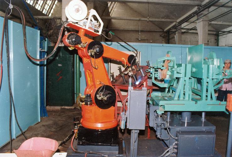 弧焊应用工程","工业机器人控制技术及产品开发